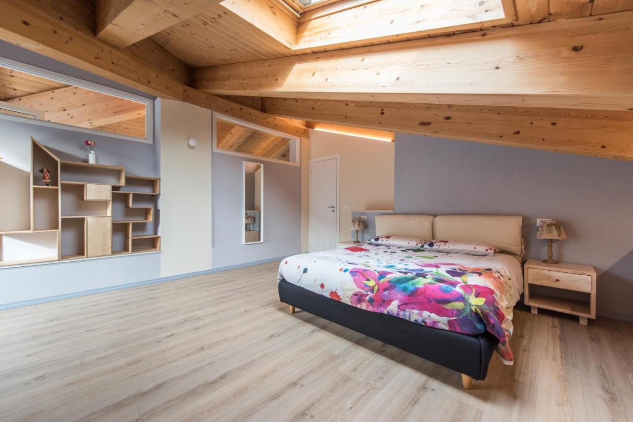 Loft 29 mansardato con ampio terrazzo Bussoleno Esterno foto