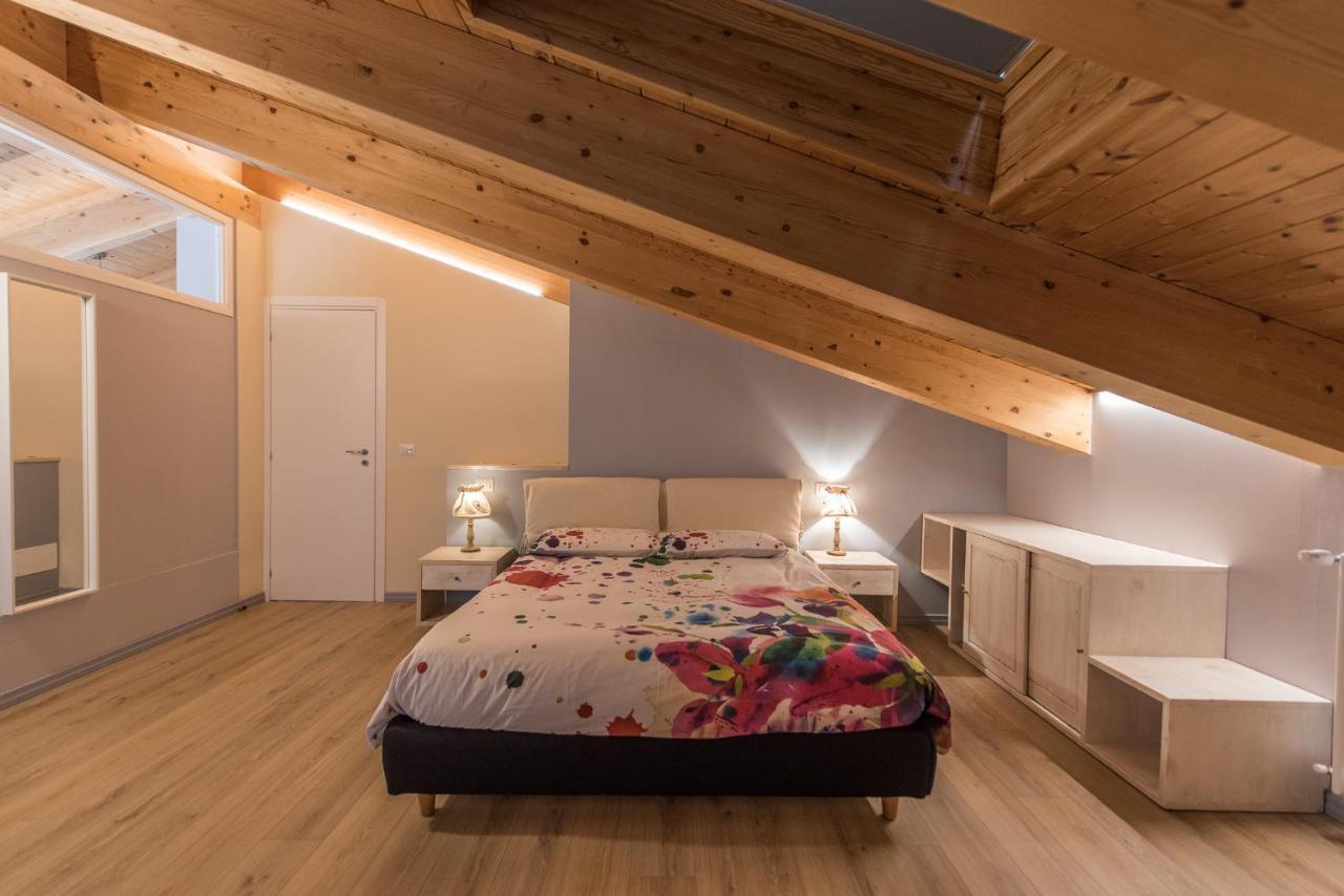 Loft 29 mansardato con ampio terrazzo Bussoleno Esterno foto