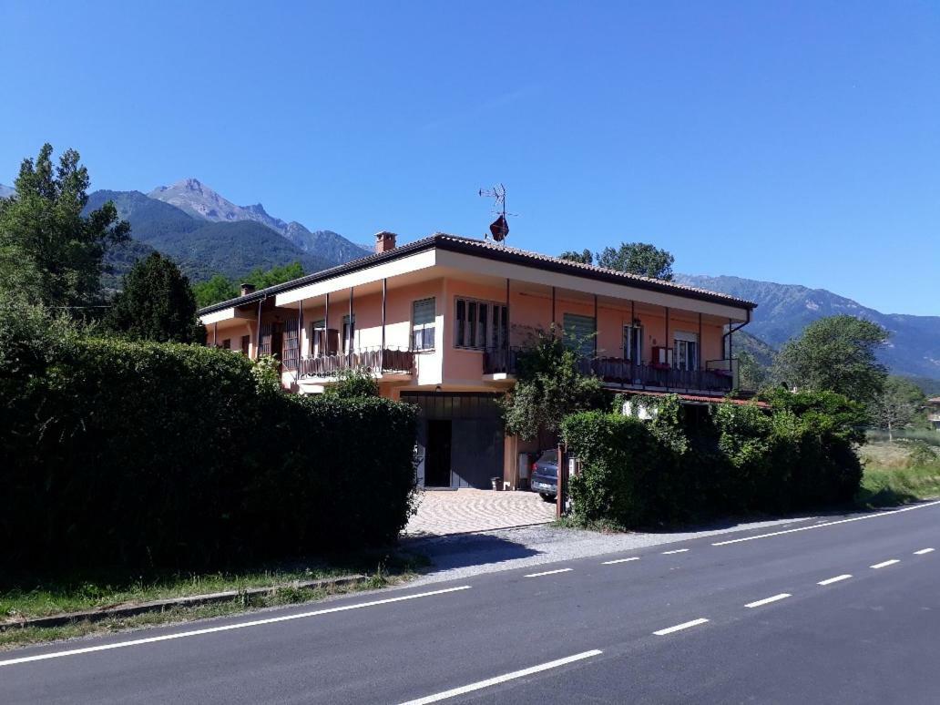 Loft 29 mansardato con ampio terrazzo Bussoleno Esterno foto